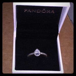 Authentic Pandora Teardrop Ring!💎